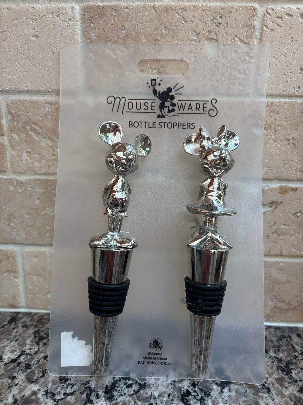 Disney Parks Mouse Wares Mickey & Minnie Silver Wine Bottle Stoppers New 5.25" H